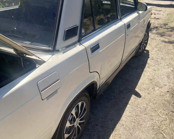 Білий ВАЗ 2107, об'ємом двигуна 1.5 л та пробігом 47 тис. км за 900 $, фото 3 на Automoto.ua