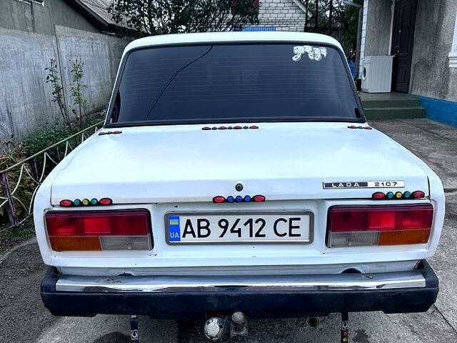 Белый ВАЗ 2107, объемом двигателя 1.5 л и пробегом 0 тыс. км за 1000 $, фото 1 на Automoto.ua