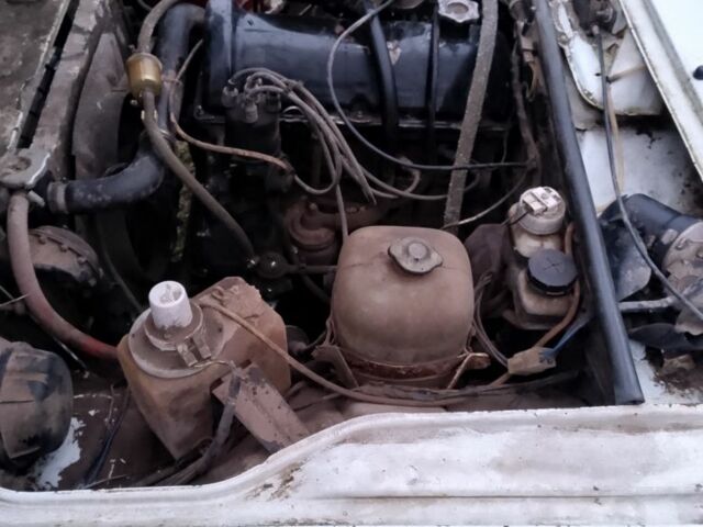 Білий ВАЗ 2107, об'ємом двигуна 1.5 л та пробігом 100 тис. км за 711 $, фото 5 на Automoto.ua