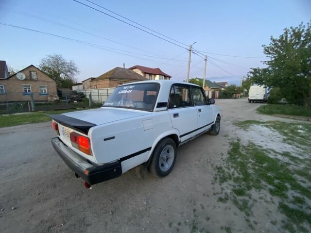 Білий ВАЗ 2107, об'ємом двигуна 1.5 л та пробігом 14 тис. км за 800 $, фото 3 на Automoto.ua