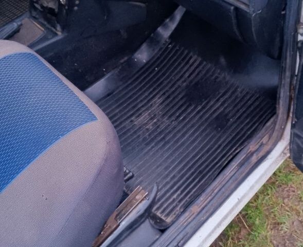 Білий ВАЗ 2107, об'ємом двигуна 1.5 л та пробігом 100 тис. км за 711 $, фото 4 на Automoto.ua