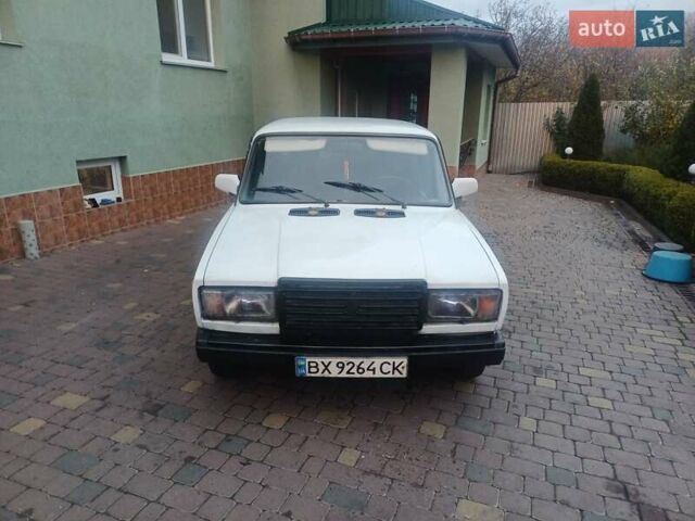 Белый ВАЗ 2107, объемом двигателя 1.45 л и пробегом 201 тыс. км за 750 $, фото 7 на Automoto.ua