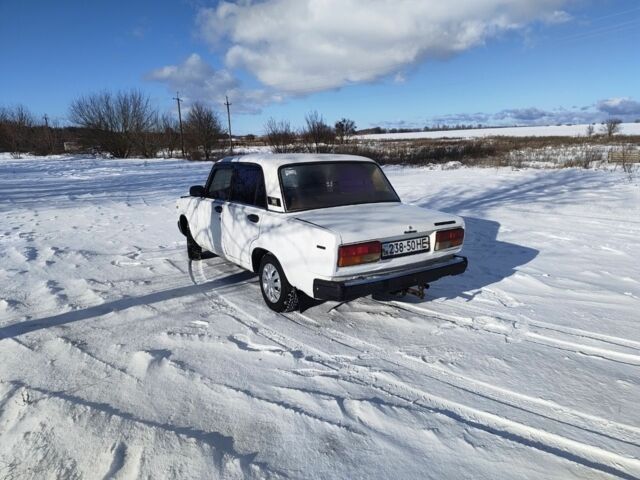 Білий ВАЗ 2107, об'ємом двигуна 0 л та пробігом 150 тис. км за 850 $, фото 3 на Automoto.ua