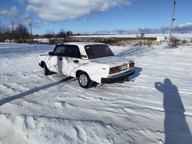 Білий ВАЗ 2107, об'ємом двигуна 0 л та пробігом 150 тис. км за 850 $, фото 1 на Automoto.ua