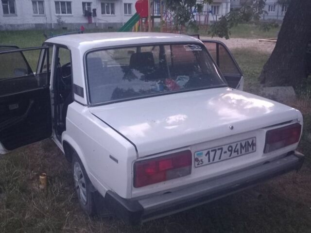 Белый ВАЗ 2107, объемом двигателя 0 л и пробегом 76 тыс. км за 900 $, фото 3 на Automoto.ua