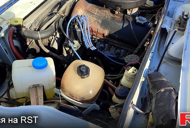 Белый ВАЗ 2107, объемом двигателя 1.5 л и пробегом 90 тыс. км за 1500 $, фото 2 на Automoto.ua