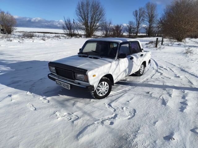 Білий ВАЗ 2107, об'ємом двигуна 0 л та пробігом 150 тис. км за 850 $, фото 7 на Automoto.ua