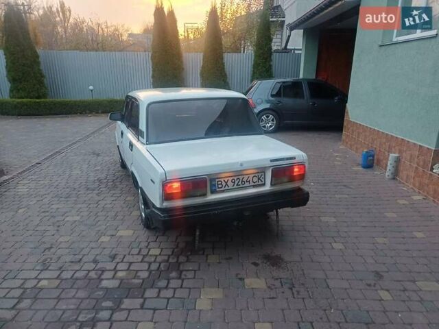 Белый ВАЗ 2107, объемом двигателя 1.5 л и пробегом 200 тыс. км за 720 $, фото 4 на Automoto.ua