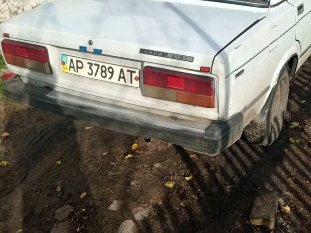 Белый ВАЗ 2107, объемом двигателя 1.5 л и пробегом 3 тыс. км за 476 $, фото 1 на Automoto.ua
