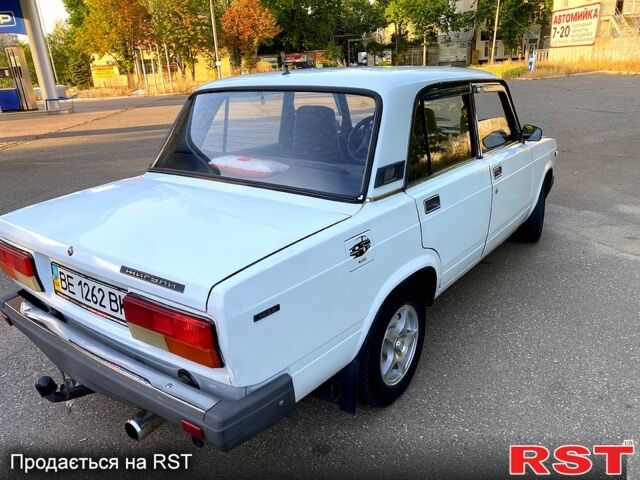 Белый ВАЗ 2107, объемом двигателя 1.6 л и пробегом 100 тыс. км за 750 $, фото 4 на Automoto.ua