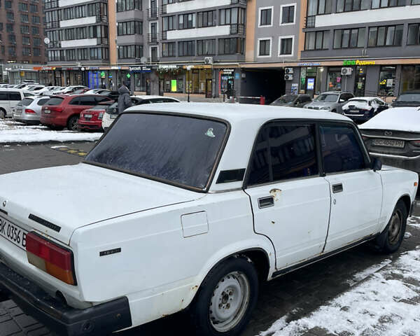 Белый ВАЗ 2107, объемом двигателя 1.5 л и пробегом 38 тыс. км за 800 $, фото 3 на Automoto.ua