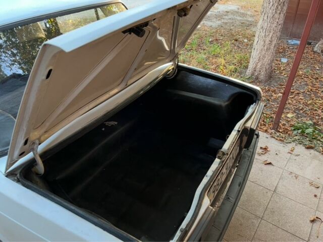 Білий ВАЗ 2107, об'ємом двигуна 1.5 л та пробігом 92 тис. км за 700 $, фото 5 на Automoto.ua