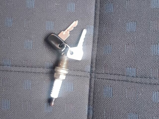 ВАЗ 2107 2002 в Хмельницком на Automoto.ua Белый ВАЗ 2107, объемом двигателя 1.5 л и пробегом 200 тыс. км за 749 $, фото 12 на Automoto.ua