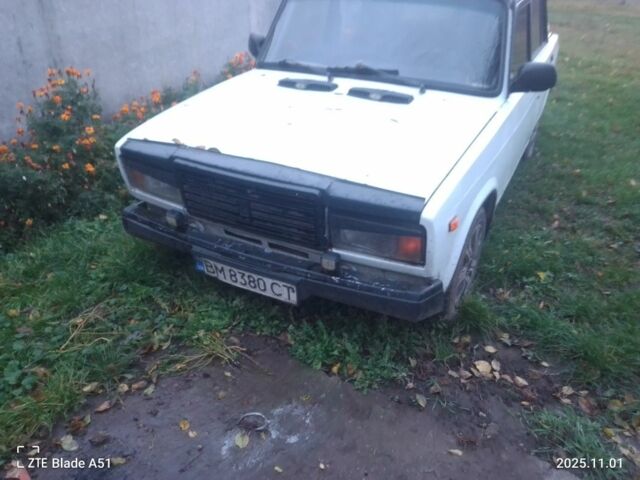 Белый ВАЗ 2107, объемом двигателя 1.5 л и пробегом 85 тыс. км за 645 $, фото 1 на Automoto.ua