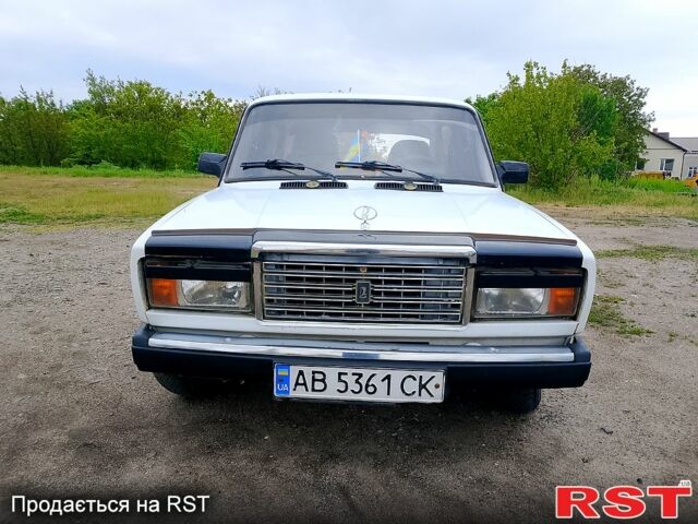 Белый ВАЗ 2107, объемом двигателя 1.5 л и пробегом 0 тыс. км за 1050 $, фото 8 на Automoto.ua