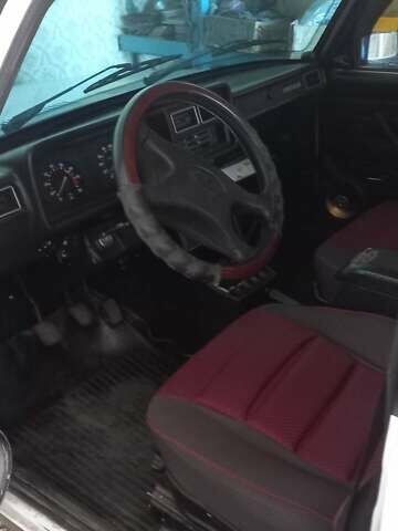 ВАЗ 2107 2003 в Киеве на Automoto.ua Белый ВАЗ 2107, объемом двигателя 1.6 л и пробегом 293 тыс. км за 2138 $, фото 3 на Automoto.ua