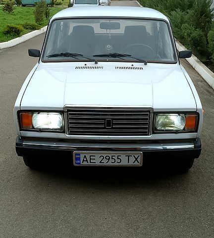 Белый ВАЗ 2107, объемом двигателя 1.5 л и пробегом 0 тыс. км за 2500 $, фото 5 на Automoto.ua