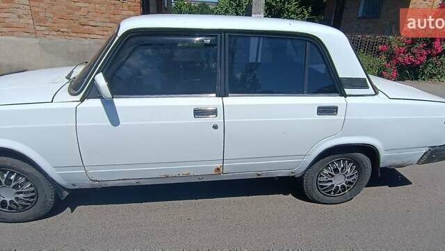 Белый ВАЗ 2107, объемом двигателя 0 л и пробегом 723 тыс. км за 1000 $, фото 3 на Automoto.ua
