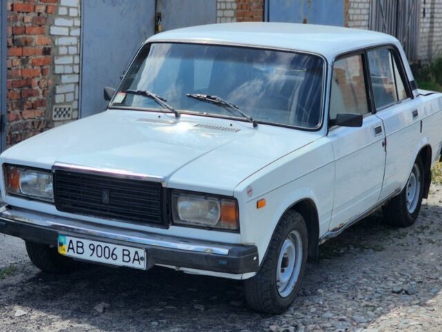 Белый ВАЗ 2107, объемом двигателя 0 л и пробегом 1 тыс. км за 999 $, фото 1 на Automoto.ua