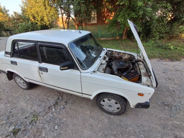 Білий ВАЗ 2107, об'ємом двигуна 1.5 л та пробігом 200 тис. км за 800 $, фото 14 на Automoto.ua