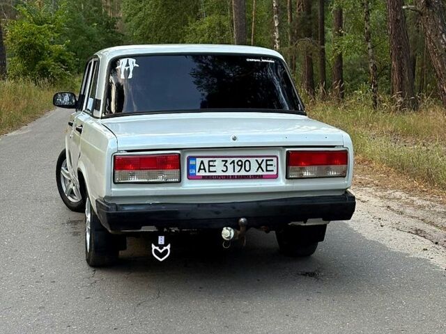 Білий ВАЗ 2107, об'ємом двигуна 1.5 л та пробігом 200 тис. км за 1900 $, фото 4 на Automoto.ua