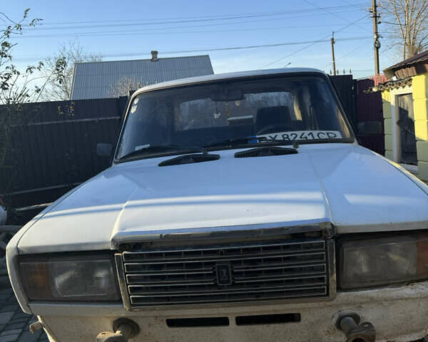 Білий ВАЗ 2107, об'ємом двигуна 1.5 л та пробігом 947 тис. км за 700 $, фото 1 на Automoto.ua