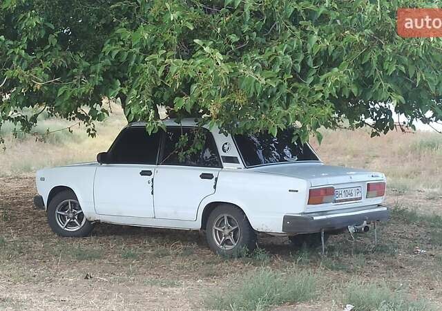 Белый ВАЗ 2107, объемом двигателя 0 л и пробегом 100 тыс. км за 1300 $, фото 1 на Automoto.ua