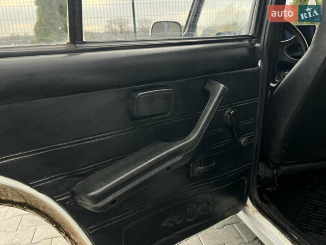 Белый ВАЗ 2107, объемом двигателя 1.5 л и пробегом 109 тыс. км за 1350 $, фото 47 на Automoto.ua