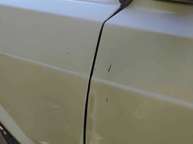 Белый ВАЗ 2107, объемом двигателя 1.5 л и пробегом 45 тыс. км за 1400 $, фото 3 на Automoto.ua