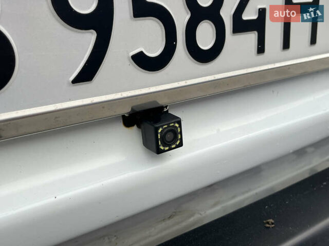 Белый ВАЗ 2107, объемом двигателя 1.5 л и пробегом 109 тыс. км за 1350 $, фото 37 на Automoto.ua