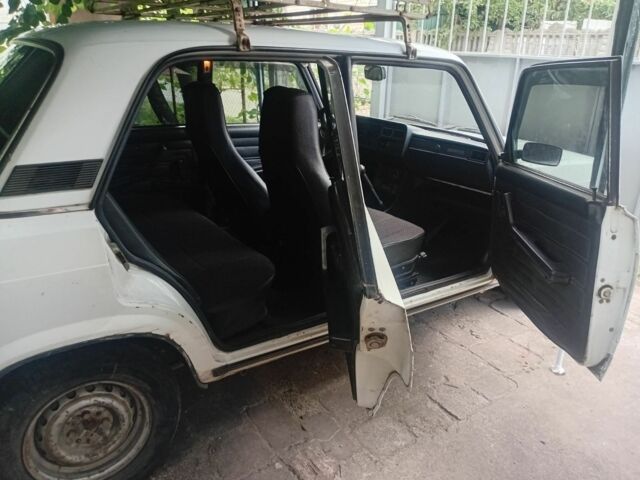 Белый ВАЗ 2107, объемом двигателя 0 л и пробегом 340 тыс. км за 1000 $, фото 4 на Automoto.ua