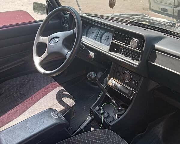 Белый ВАЗ 2107, объемом двигателя 1.5 л и пробегом 890 тыс. км за 1550 $, фото 4 на Automoto.ua