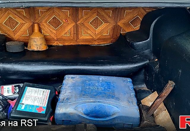 Белый ВАЗ 2107, объемом двигателя 1.5 л и пробегом 0 тыс. км за 1000 $, фото 9 на Automoto.ua