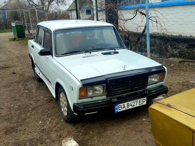 Белый ВАЗ 2107, объемом двигателя 1.5 л и пробегом 0 тыс. км за 650 $, фото 1 на Automoto.ua