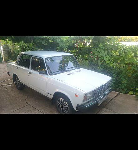 Белый ВАЗ 2107, объемом двигателя 1.5 л и пробегом 68 тыс. км за 1210 $, фото 2 на Automoto.ua