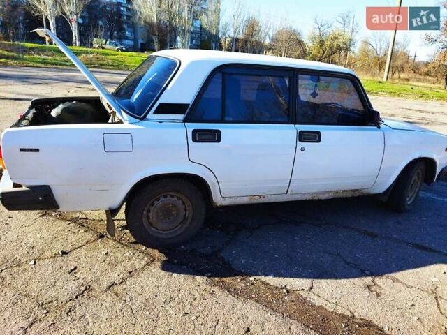 Белый ВАЗ 2107, объемом двигателя 1.5 л и пробегом 180 тыс. км за 1000 $, фото 10 на Automoto.ua