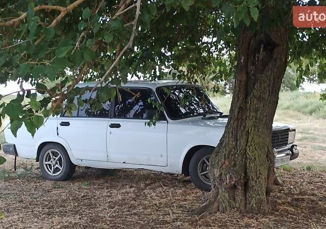 Белый ВАЗ 2107, объемом двигателя 0 л и пробегом 100 тыс. км за 1300 $, фото 2 на Automoto.ua
