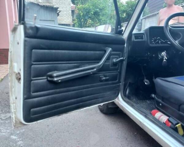 Белый ВАЗ 2107, объемом двигателя 0.25 л и пробегом 195 тыс. км за 1650 $, фото 6 на Automoto.ua