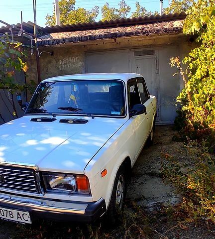 Білий ВАЗ 2107, об'ємом двигуна 1.5 л та пробігом 170 тис. км за 1000 $, фото 1 на Automoto.ua