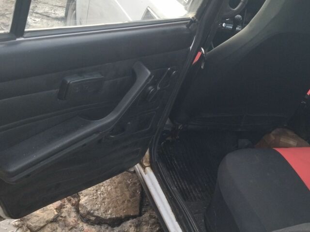 Білий ВАЗ 2107, об'ємом двигуна 1.5 л та пробігом 33 тис. км за 1000 $, фото 6 на Automoto.ua