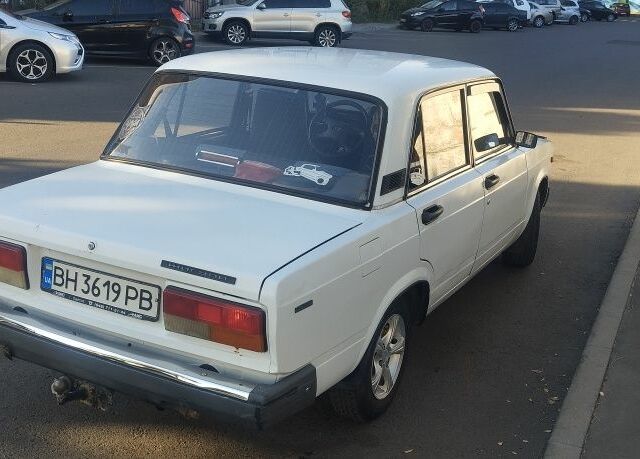 Білий ВАЗ 2107, об'ємом двигуна 1.5 л та пробігом 29 тис. км за 1400 $, фото 3 на Automoto.ua