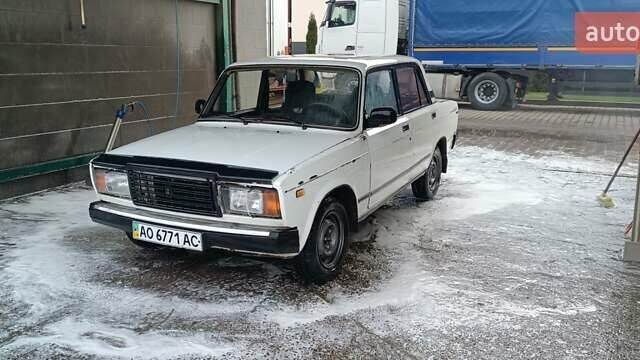 Белый ВАЗ 2107, объемом двигателя 0 л и пробегом 100 тыс. км за 900 $, фото 8 на Automoto.ua