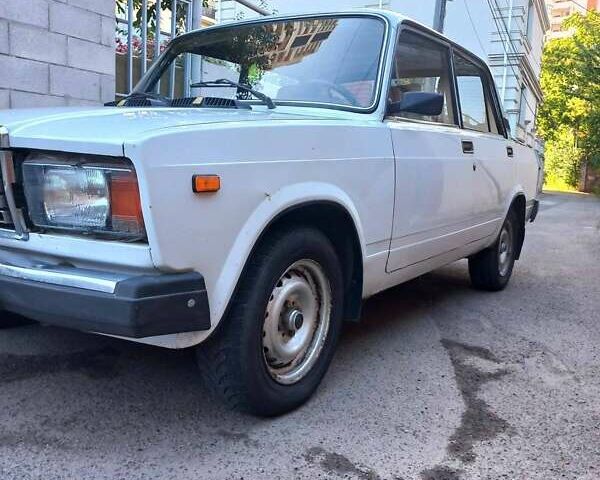 Белый ВАЗ 2107, объемом двигателя 0.25 л и пробегом 195 тыс. км за 1650 $, фото 3 на Automoto.ua