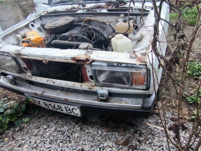 Белый ВАЗ 2107, объемом двигателя 1.5 л и пробегом 12 тыс. км за 356 $, фото 5 на Automoto.ua