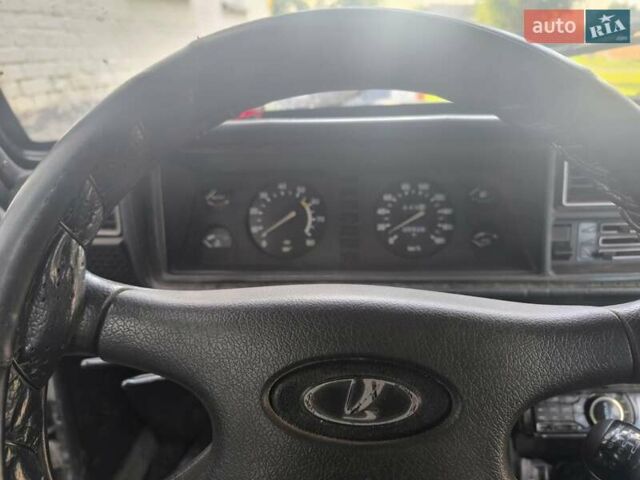 Белый ВАЗ 2107, объемом двигателя 1.5 л и пробегом 200 тыс. км за 1100 $, фото 1 на Automoto.ua