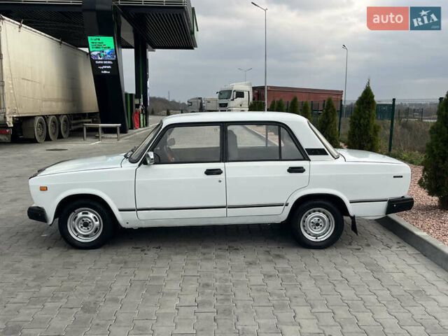 Белый ВАЗ 2107, объемом двигателя 1.5 л и пробегом 109 тыс. км за 1350 $, фото 9 на Automoto.ua