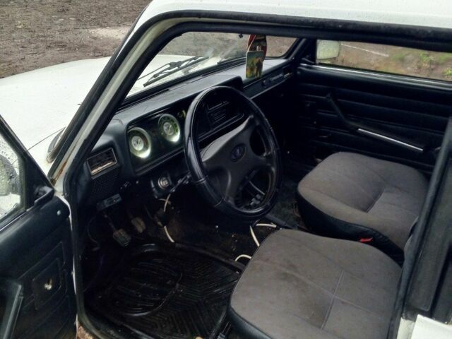 Белый ВАЗ 2107, объемом двигателя 0 л и пробегом 237 тыс. км за 592 $, фото 4 на Automoto.ua