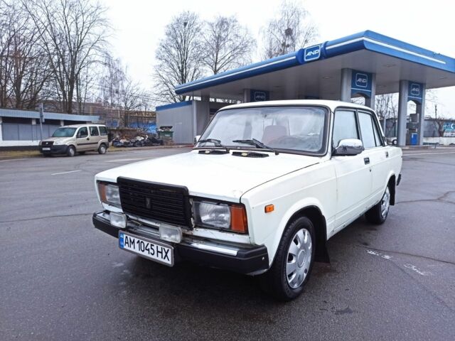 Белый ВАЗ 2107, объемом двигателя 1.5 л и пробегом 100 тыс. км за 900 $, фото 5 на Automoto.ua