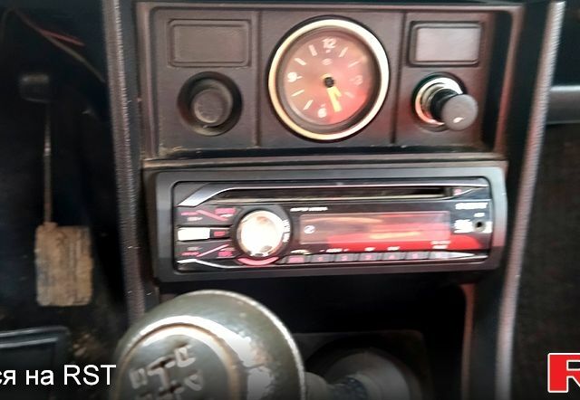 Белый ВАЗ 2107, объемом двигателя 1.5 л и пробегом 0 тыс. км за 1000 $, фото 11 на Automoto.ua