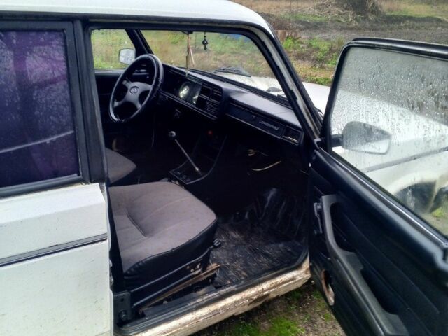 Белый ВАЗ 2107, объемом двигателя 0 л и пробегом 237 тыс. км за 592 $, фото 5 на Automoto.ua